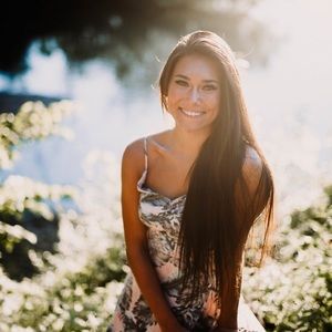 Meet your Posher, Alexandra